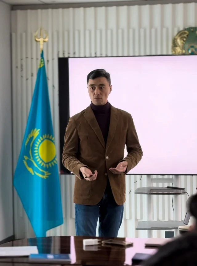 Вячеслав Пак проводит корпоративное обучение